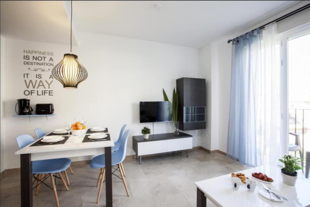Cozy Flat Near Torres De Serrano Valencia Buitenkant foto